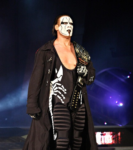 Sting-in-Scary-Outfits-with-Champion-Belt